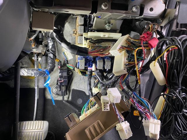 スバル レガシィB4 エンジンかからない 始動不能 パワーサプライコントロールユニット 始動用ECU 交換
