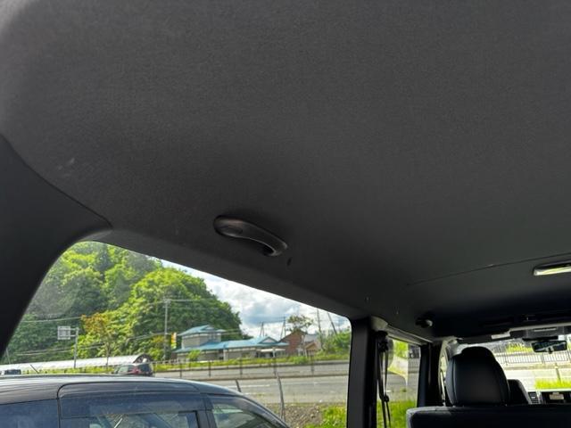 トヨタ ハイエースバン サードアシストグリップ 用品取付 UIビークル