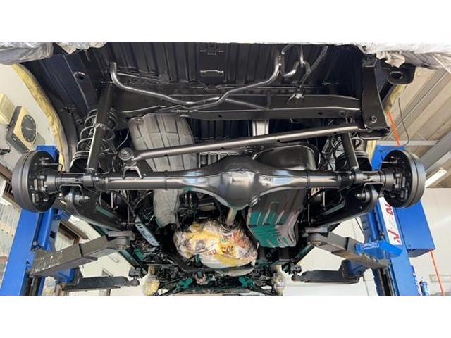 新車販売　Panasonicナビゲーション取付　下廻り防錆施工　マフラー錆止め耐熱塗装　社外アルミラジアルタイヤインチアップ　ボディコーティング