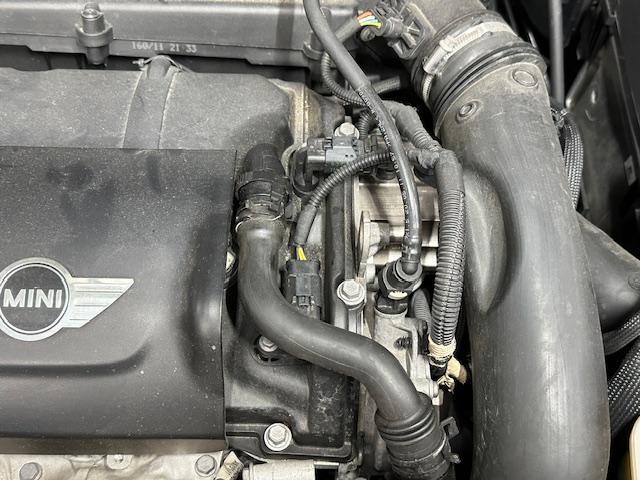 BMW MINI R60 エンジンチェックランプ点灯 ソレノイドバルブ カムポジションセンサー 交換 AUTEL スキャンツール