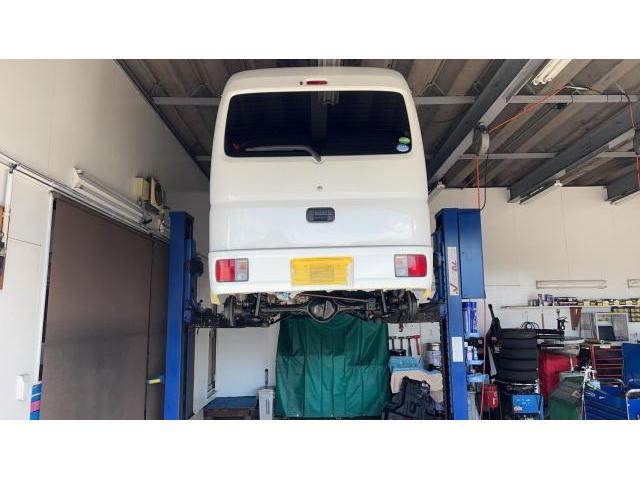 日産クリッパーバン　販売車輛車検整備　フロントブレーキ　パッド　ローター　プラグ　オイル交換　バックプレート塗装ワイパーラバー交換　下廻り洗浄防錆施工　マフラーWAKOS耐熱ブラック 　エアコンガス入替　エアコンフィルター　バッテリー交換