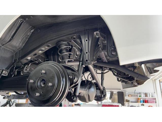 日産クリッパーバン　販売車輛車検整備　フロントブレーキ　パッド　ローター　プラグ　オイル交換　バックプレート塗装ワイパーラバー交換　下廻り洗浄防錆施工　マフラーWAKOS耐熱ブラック 　エアコンガス入替　エアコンフィルター　バッテリー交換