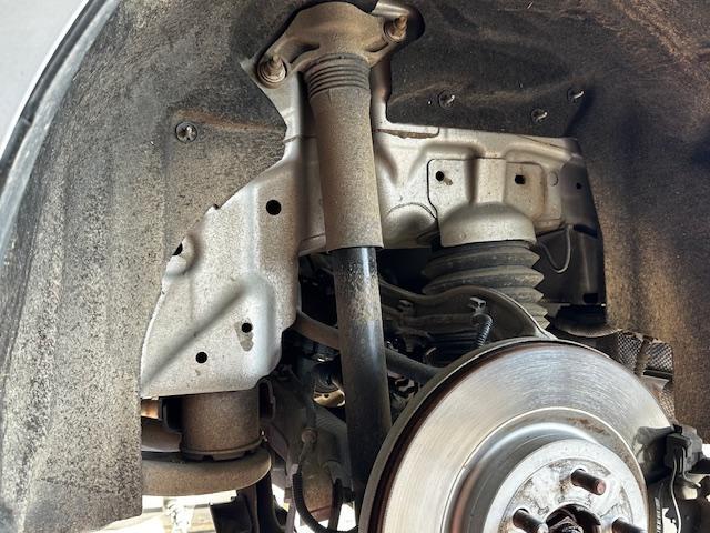 ランドローバー レンジローバーヴェラール リヤショックアブソーバー スタビリンク 交換 修理