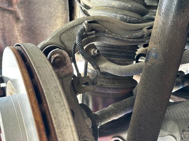 ランドローバー レンジローバーヴェラール リヤショックアブソーバー スタビリンク 交換 修理