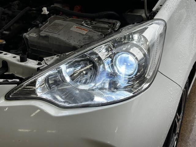 トヨタ アクア ヘッドライト LEDバルブ取付 日本ライティング ZRAY