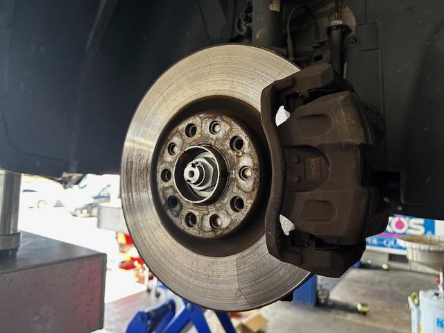 クライスラージープ ジープコンパス 車検整備 フロントディスクロータ ブレーキパッド ファンベルト フロントスタビリンク 交換 修理 整備