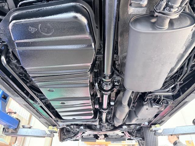 トヨタ ヴォクシー 車検整備 マフラー溶接修理 テールパイプ交換 リヤキャリパマウンティングブラケット交換 ディスクロータ 修理