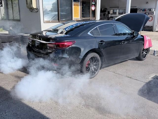 マツダ アテンザセダン 車検整備 WAKO'Sディーゼルツー ブレーキパッド ディスクロータ 交換 下廻り防錆補修