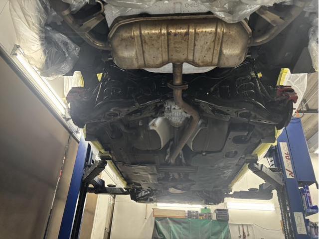 マツダ アテンザセダン 車検整備 WAKO'Sディーゼルツー ブレーキパッド ディスクロータ 交換 下廻り防錆補修