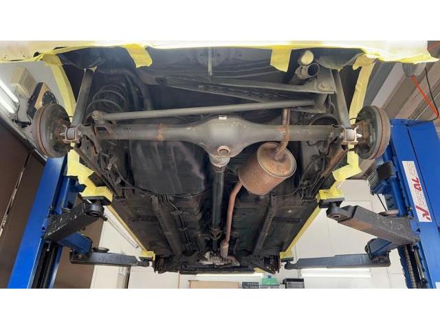 ダイハツ　ムーヴキャンバス　車検入庫　走行10万㎞　ウォーターポンプ・ファンベルト・エアコンベルト交換　下廻り洗浄塗装　バッテリー交換　エアコンフィルター交換　