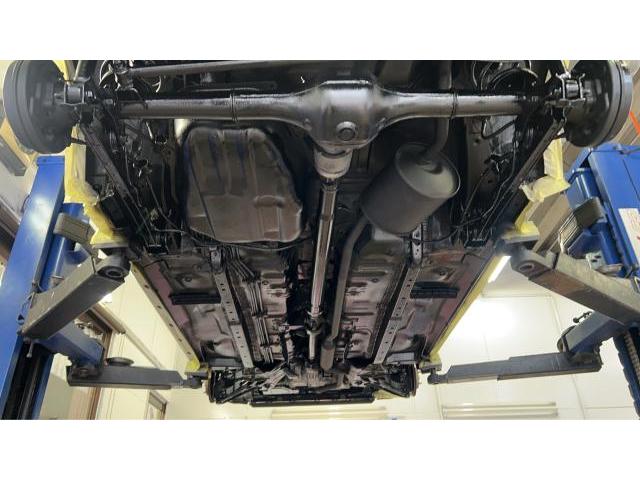 ダイハツ　ムーヴキャンバス　車検入庫　走行10万㎞　ウォーターポンプ・ファンベルト・エアコンベルト交換　下廻り洗浄塗装　バッテリー交換　エアコンフィルター交換　