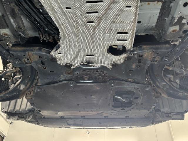 マツダ　デミオ　車検 下廻り塗装(錆止め)油性シャシブラック　エンジン・オイル（エレメント）交換　クリーン・エア・フィルタ交換　ﾊﾞｯﾃﾘｰ交換 S-95 ｱｲﾄﾞﾘﾝｸﾞｽﾄｯﾌﾟ　ヘッドライト研磨