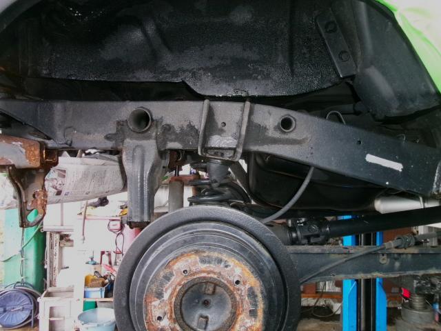 スズキ　ジムニー　下回り塗装