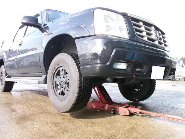 キャデラック　キャデラックエスカレード　下回り塩害防止　レジン塗装