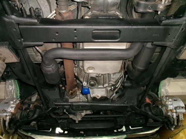 キャデラック　キャデラックエスカレード　下回り塩害防止　レジン塗装