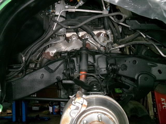 キャデラック　キャデラックエスカレード　下回り塩害防止　レジン塗装