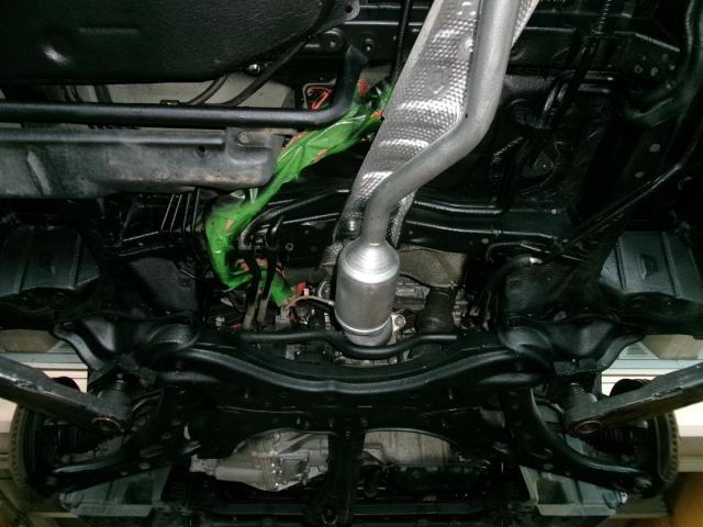 トヨタ　ノア　下回り塩害防止　レジン塗装