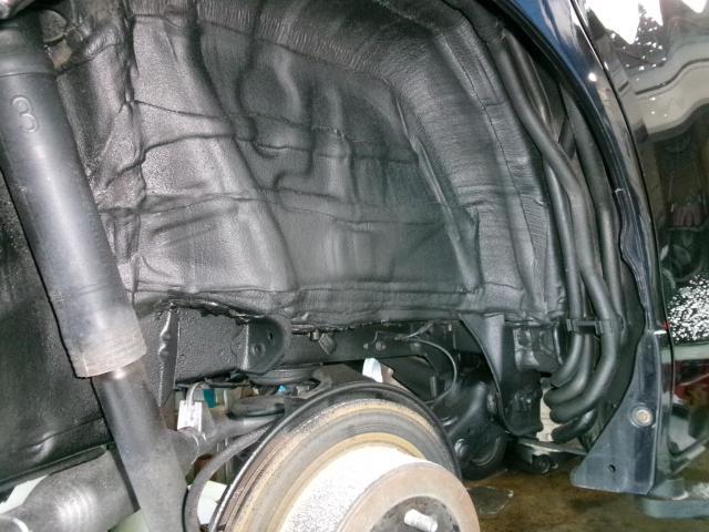 トヨタ　ノア　下回り塩害防止　レジン塗装