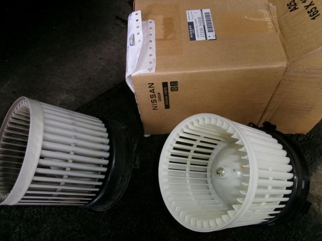 日産　ノート　ブロアモーター交換