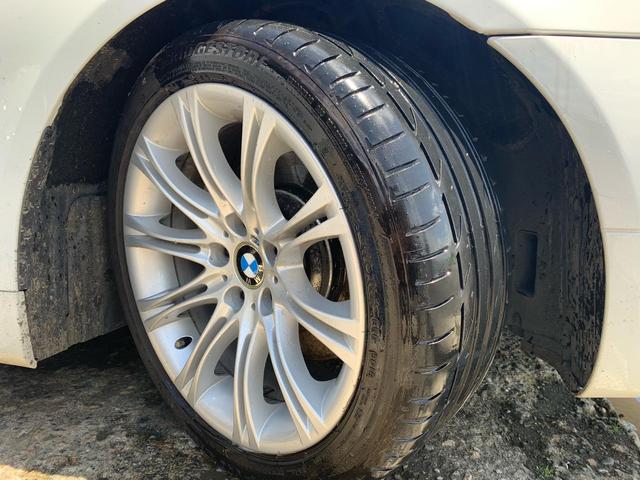 BMW 550i Mスポーツ　バッテリー交換　タイヤ組替