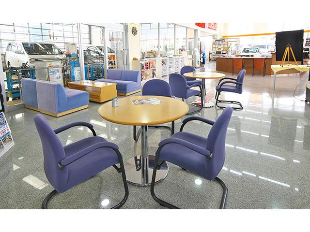 トヨタカローラ秋田(株) 能代市店(3枚目)