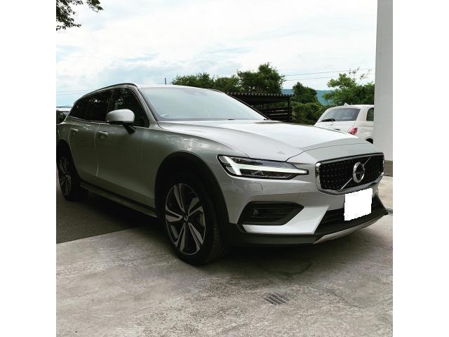 ボルボXC60　レザーシートコーティング　ボディガラスコーティング　福島市　伊達市　郡山市　輸入車メンテナンス　欧州車コンパクトメンテナンス　輸入車　整備