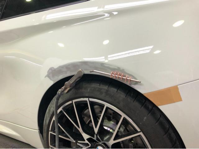 BMW M2 フロントバンパー 左クオーター 鈑金塗装 ヘコミ修理 傷修理