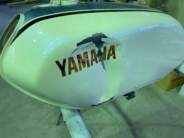 YAMAHA バイク タンク 修理 ヘコミ 傷 鈑金塗装 福島県いわき市