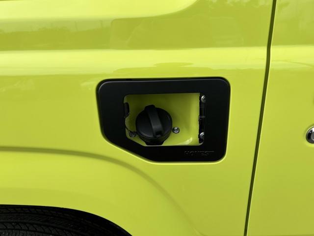 【新車　スズキ　ジムニー】