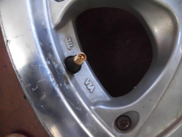 タイヤ組み換え　持ち込み品