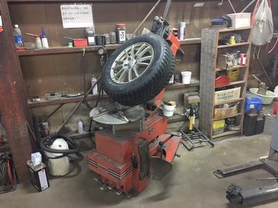 タイヤ、ナビなどの持込取付も大歓迎！