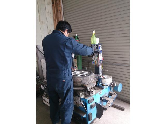 タイヤ交換承ります！☆持込みタイヤの組替え・バランス込みで１本１，０００円でＯＫ！