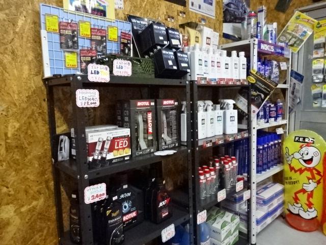 各種カーパーツの取り扱いもございます。