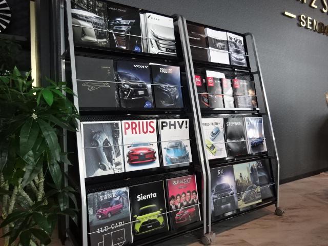 各メーカー新車も取り扱いしております。