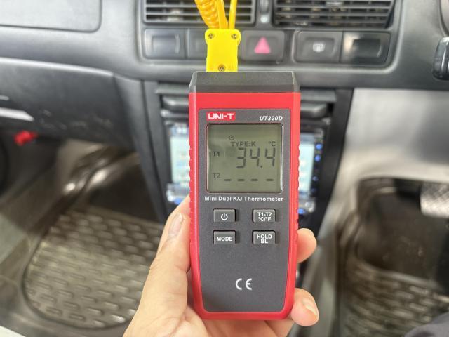 フォルクスワーゲン　ゴルフ 1JAPK　TEXA　エアコンガスクリーニング エアコンガス補充　エアコンガス規定量　エアコン修理　コンプレッサーオイル交換　配管洗浄　真空引き　エアコン冷えない　冷え改善　R134a　福島県　福島市