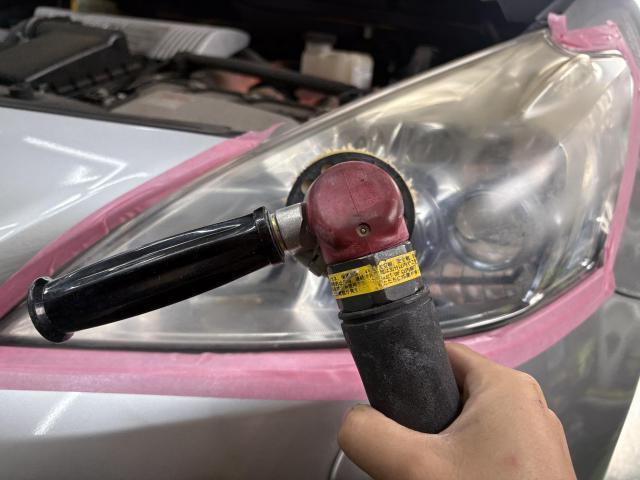 トヨタ　プリウスα　ヘッドライト磨き 研磨　コンパウンド　コーティング　劣化　黄ばみ　くすみ　クリア　クリア剝がれ　メンテナンス　視認性　光量　福島県　福島市　東北