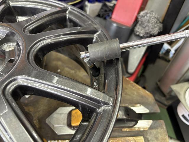 日産　ルークス　B44A　タイヤ交換 新品タイヤ　交換　タイヤ入れ替え　タイヤ販売　ホイール販売　ウェイト　ビード　パンク修理　エア漏れ　エアバルブ　ホイールバランス　タイヤチェンジャー　ホイールバランサー　バランス調整