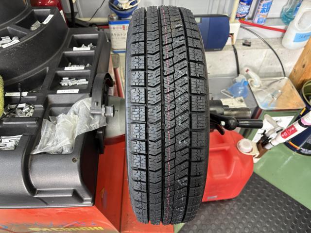 日産　ルークス　B44A　タイヤ交換 新品タイヤ　交換　タイヤ入れ替え　タイヤ販売　ホイール販売　ウェイト　ビード　パンク修理　エア漏れ　エアバルブ　ホイールバランス　タイヤチェンジャー　ホイールバランサー　バランス調整