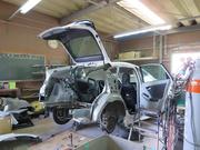 ヘコミを独自の技術で直す、【デントリペア】も行っております。大きな事故も当社職人がきっちり直します。