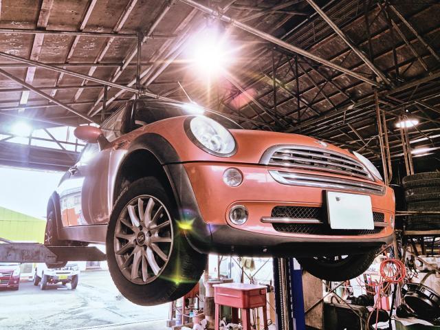 BMW　MINI　COOPER　CONVERTIBLE　R52　オイル　漏れ　修理　交換　輸入車