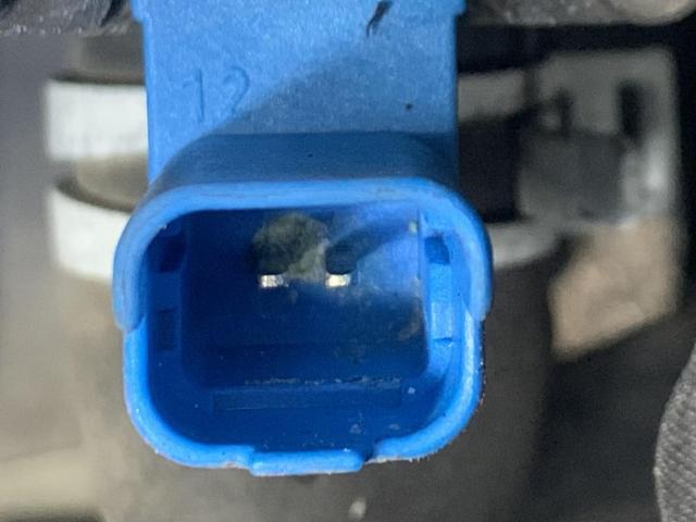 静かなトラブルですが重大トラブルの可能性も・・・
VOLVO V40 FB MB 4164 暖機に時間がかかる ヒーターがぬるい クーラントバイパスバルブ 故障 点検 修理 故障診断