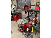 タイヤチェンジャ―も完備しております！