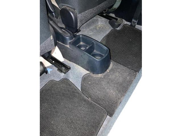 トヨタ　ヴィッツ　サイド　引きずり