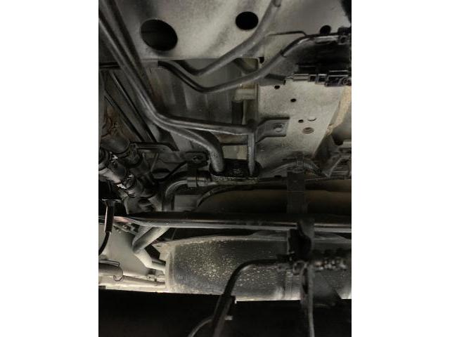日産　セレナ　C26   エアコンガス漏れ　修理　