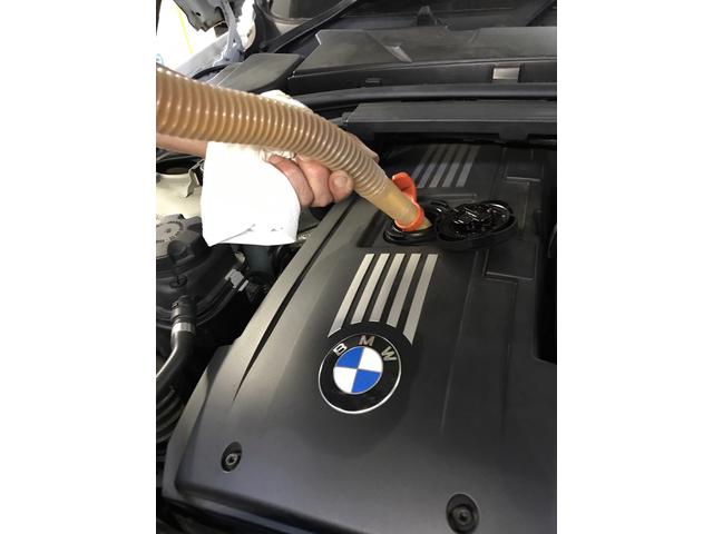 BMWオイル交換　オイルレベル　モニターで確認
