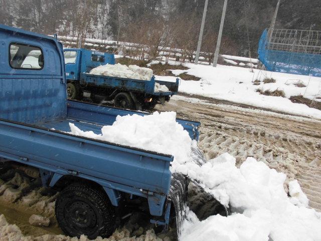 雪の為　車庫証明却下