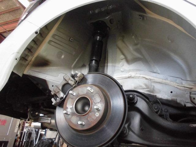 車高調ブリッツDSC PLUSモーターキット取付。リヤ側のボデーに穴開けをご了解頂きハーネスを通しました　ホンダ：シビック