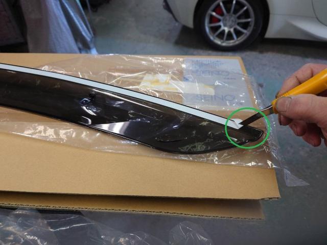 スバルBRZに86用GRパーツで適合わからず。サイドバイザー取付 スバルBRZに86用GRパーツで適合わからず。サイドバイザー取付