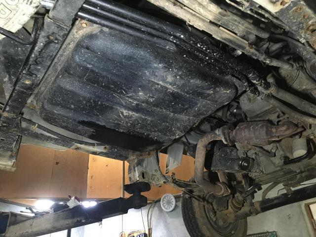 燃料タンクの腐食でポンプも損傷。乗らない時は燃料満タンがオススメです。中古タンクをタンクライナーでコーティング。ホンダ：アクティトラック