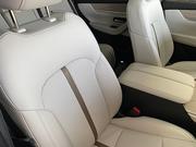 レザー、ファブリック、樹脂など、汚れやスレ傷が付きづらくなるコーティングも可能です